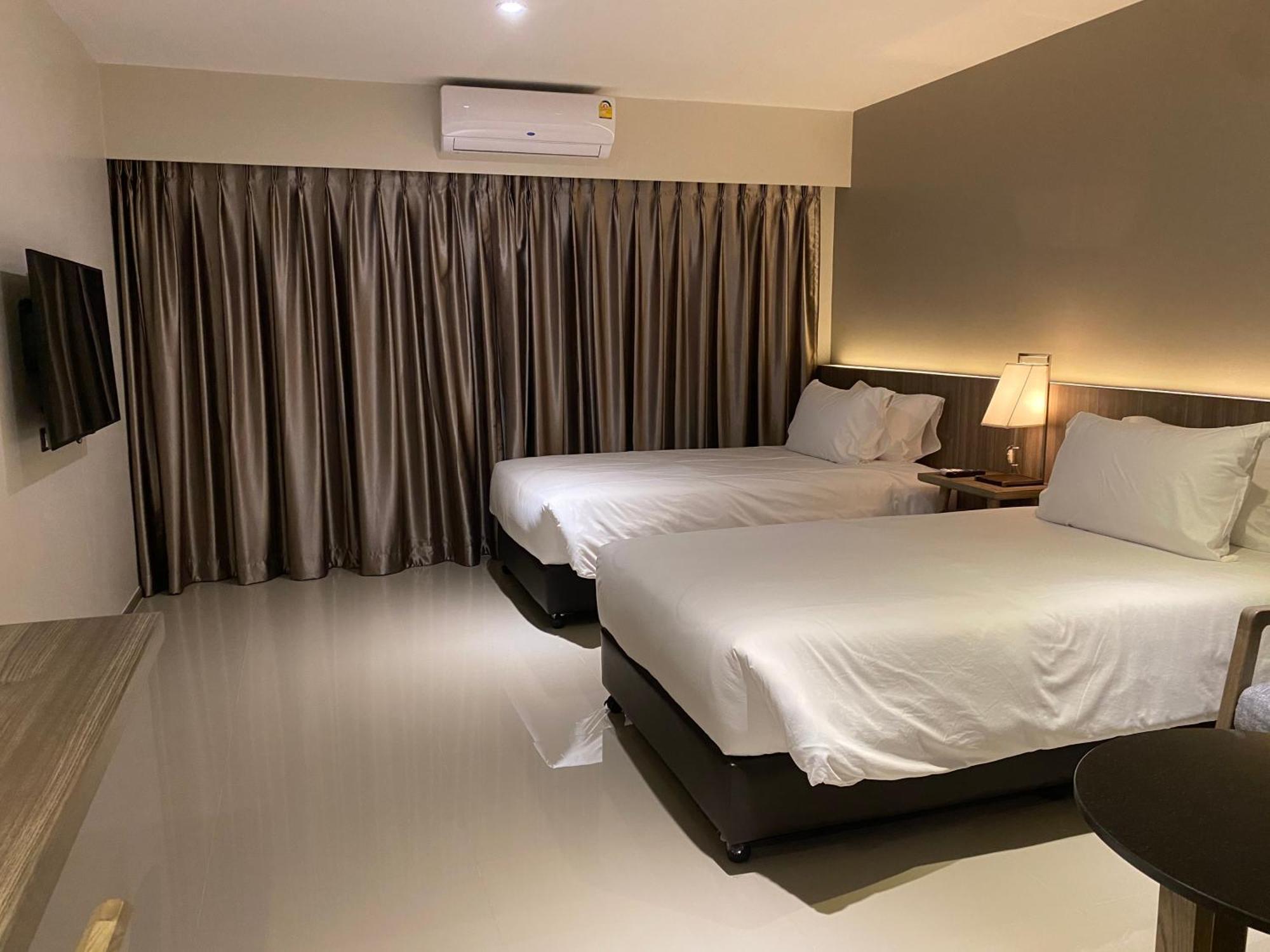 The Madera Lodge Pattaya Jomtien Beach Zewnętrze zdjęcie